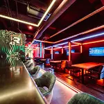 Апартаменты Marios Mansion